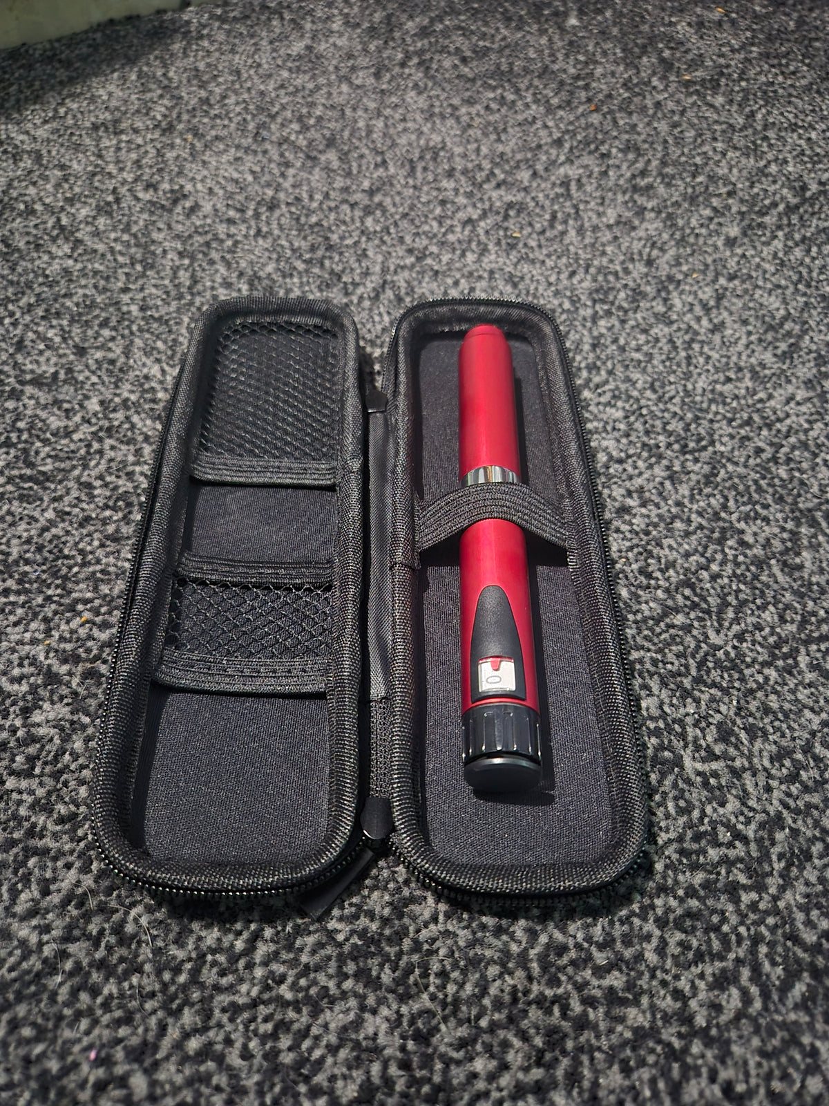 Beauty case and pen set